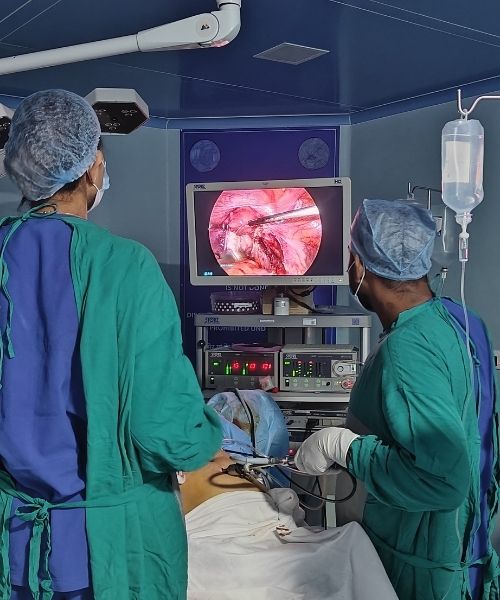 Dr. Uma Mishra - Advanced Hands-on Laparoscopic Surgery Training in Raipur